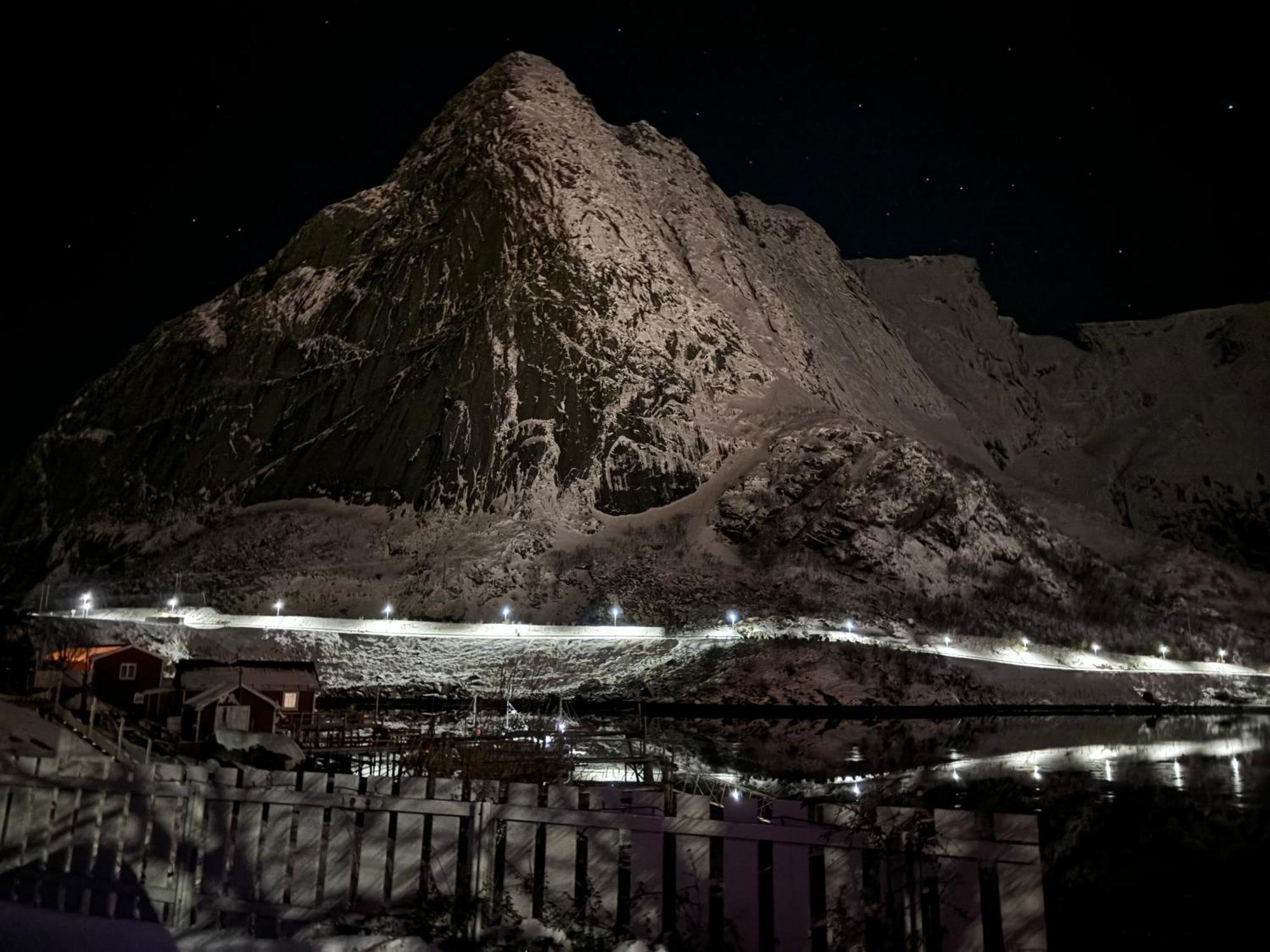 Reine Basecamp - Apartments & Rooms المظهر الخارجي الصورة